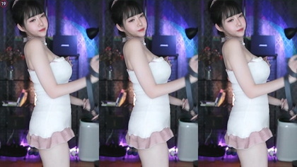 Exclusive Korean Camgirl Soyether Live Performance