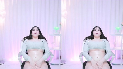 Exclusive Korean Camgirl Performance - Hot 2024 Show