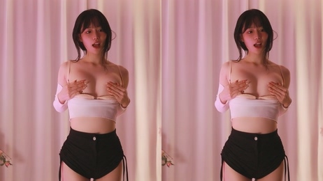 Exclusive Korean Camgirl Podo0311's Sizzling Live Performance
