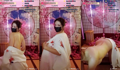Exclusive Korean Camgirl Heenoo's Sizzling Live Performance