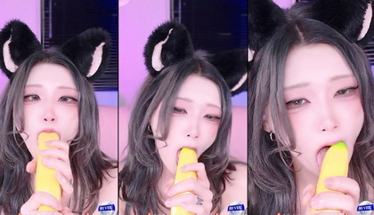 Exclusive Korean Camgirl Twingo1125 Live Performance 2024