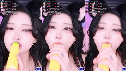 Exclusive Korean Camgirl Twingo1125 Live Performance 2024