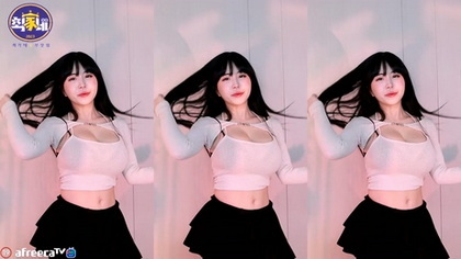 Exclusive Hot Live Show with Korean Camgirl kkkku96