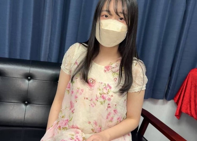 Amateur 18-Year-Old Vietnamese Girl's Shy First Time Learning Japanese Style